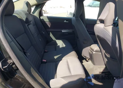 2004 Volvo S40 T5 from USA, damaged, VIN YV1MS682842021560